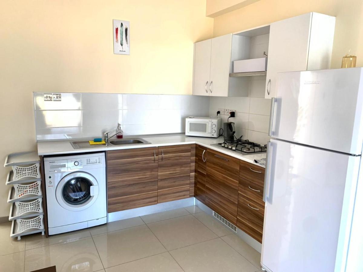 Amazing Two-Bedroom Apartment In Residence Lukomorye D1 With Private Garden Karavas  Exteriér fotografie