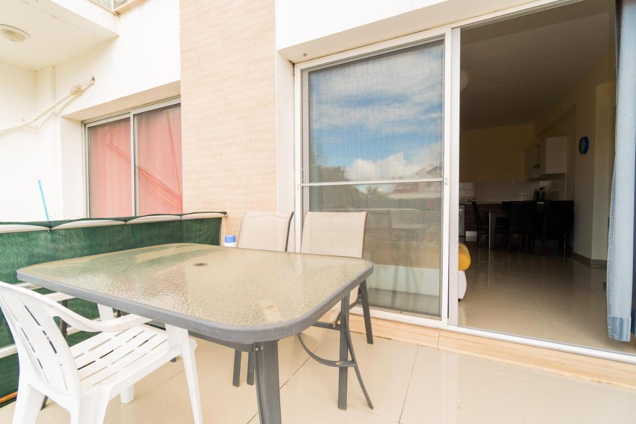 Amazing Two-Bedroom Apartment In Residence Lukomorye D1 With Private Garden Karavas  Exteriér fotografie